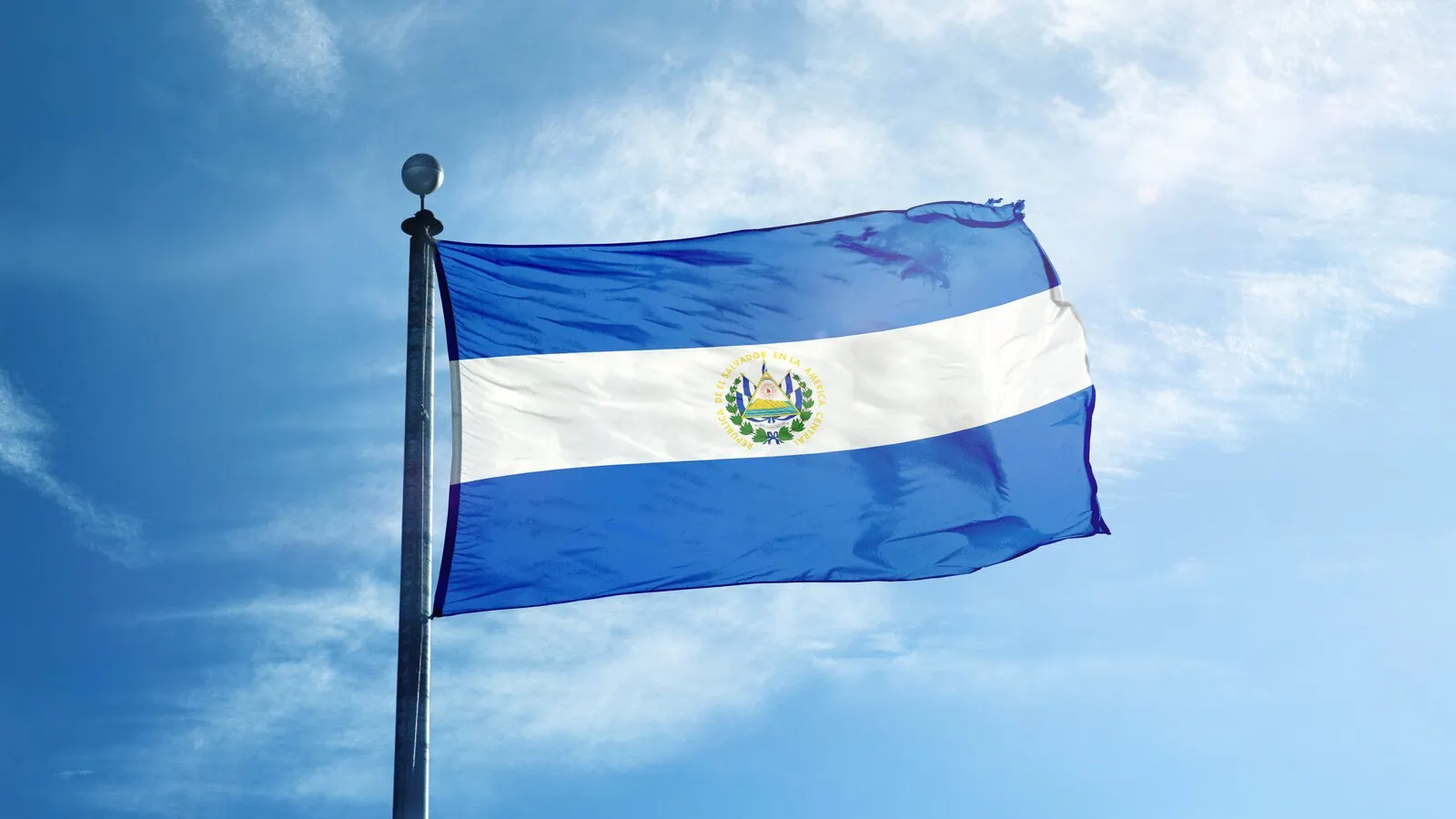 El Salvador Flag on the mast. Image: Shutterstock